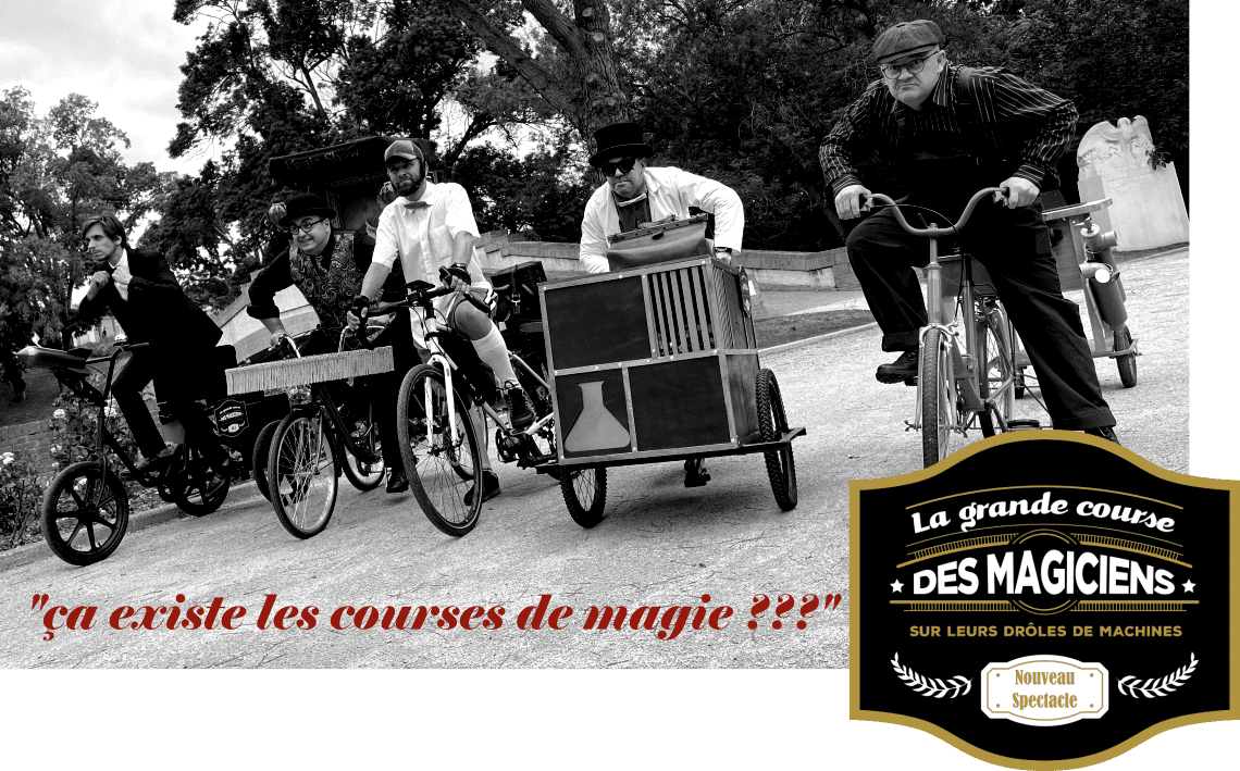 les concurrent de la grande course des magiciens sur leurs drôles de machines sont sur la ligne de départ